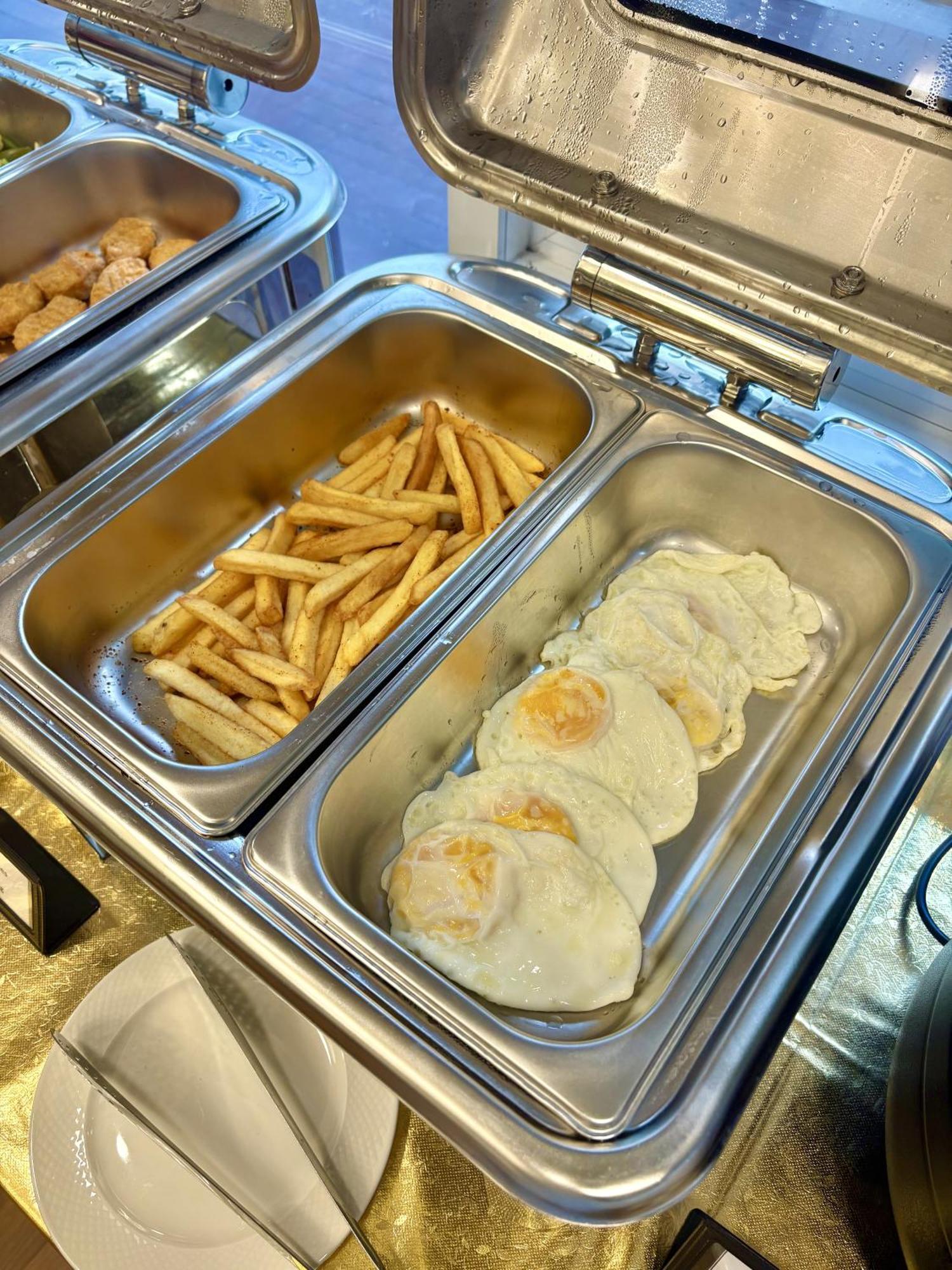 Klassique Sukhumvit Khách sạn 4*